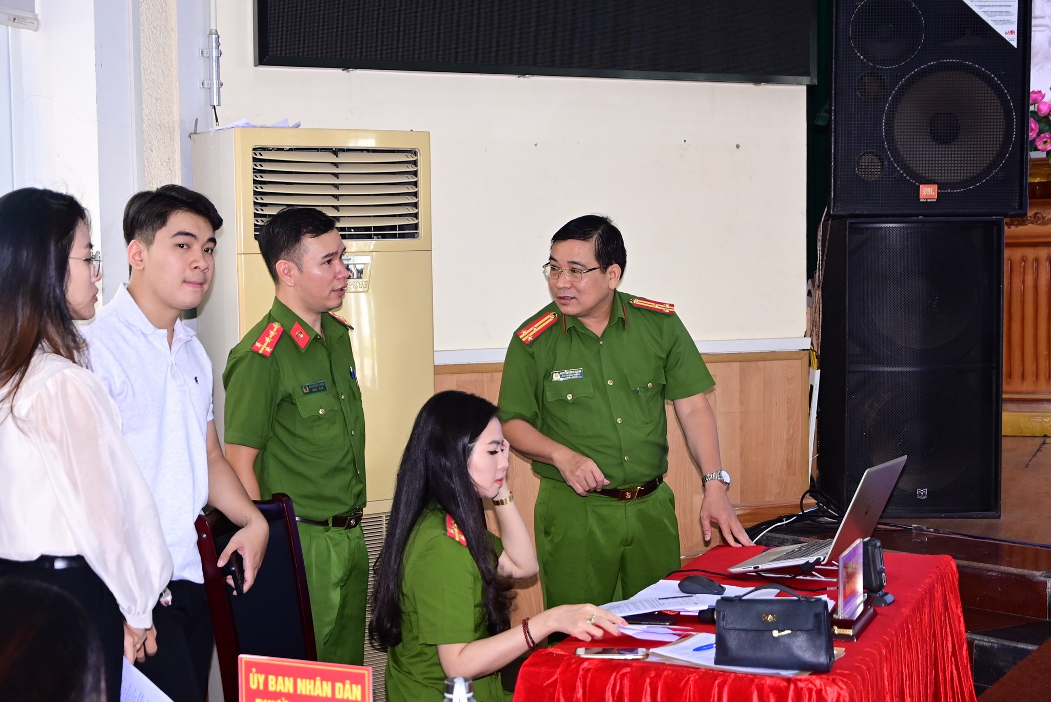 Tập trung rà soát nhiệm vụ, kiểm điểm tình hình triển khai các dịch vụ công thiết yếu bảo đảm hoàn thành tiến độ theo quy định